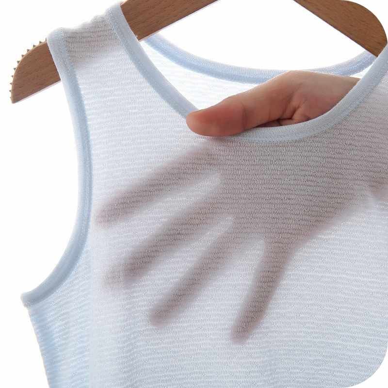 Showing the Quality of the Bamboo Fiber Toddler Vest Suit