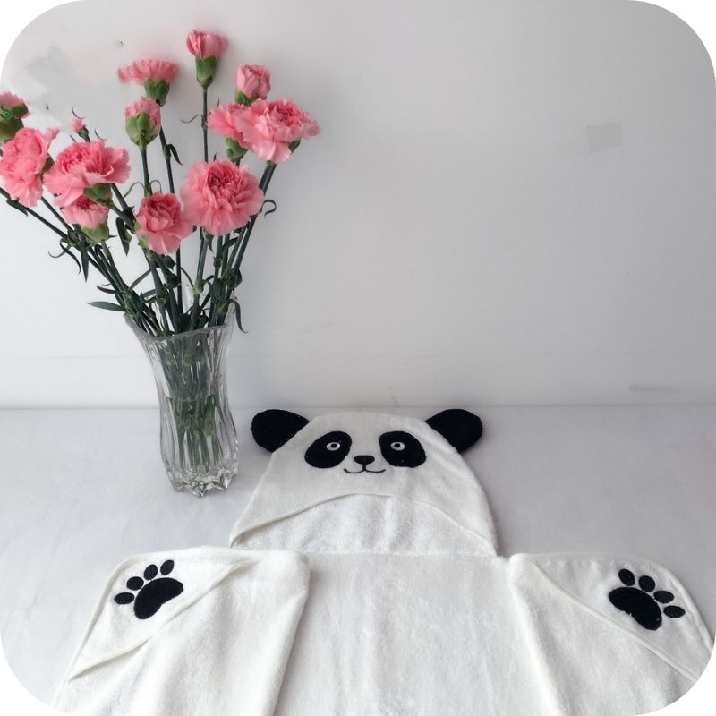 Showing the opened-up Bamboo Fiber and Cotton mix Animal Quilt Blanket