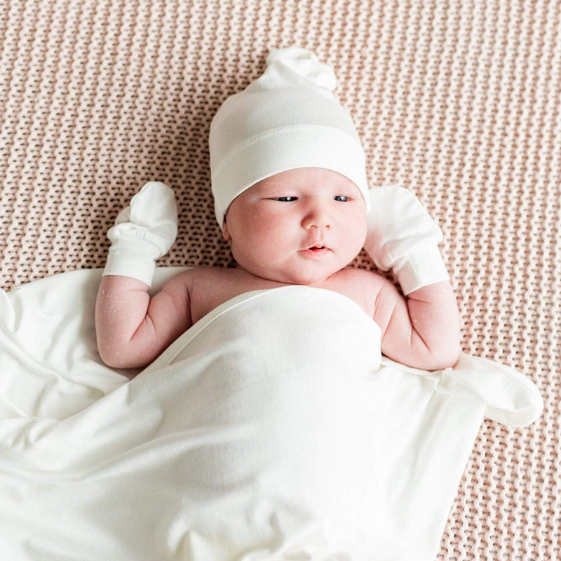 Showing the Front View of the Bamboo Fiber New Thin Baby Hat Pullover Beany