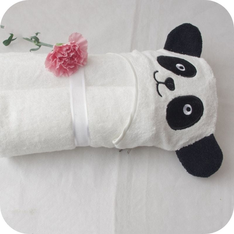 Showing a Top view of the Bamboo Fiber and Cotton mix Animal Quilt Blanket